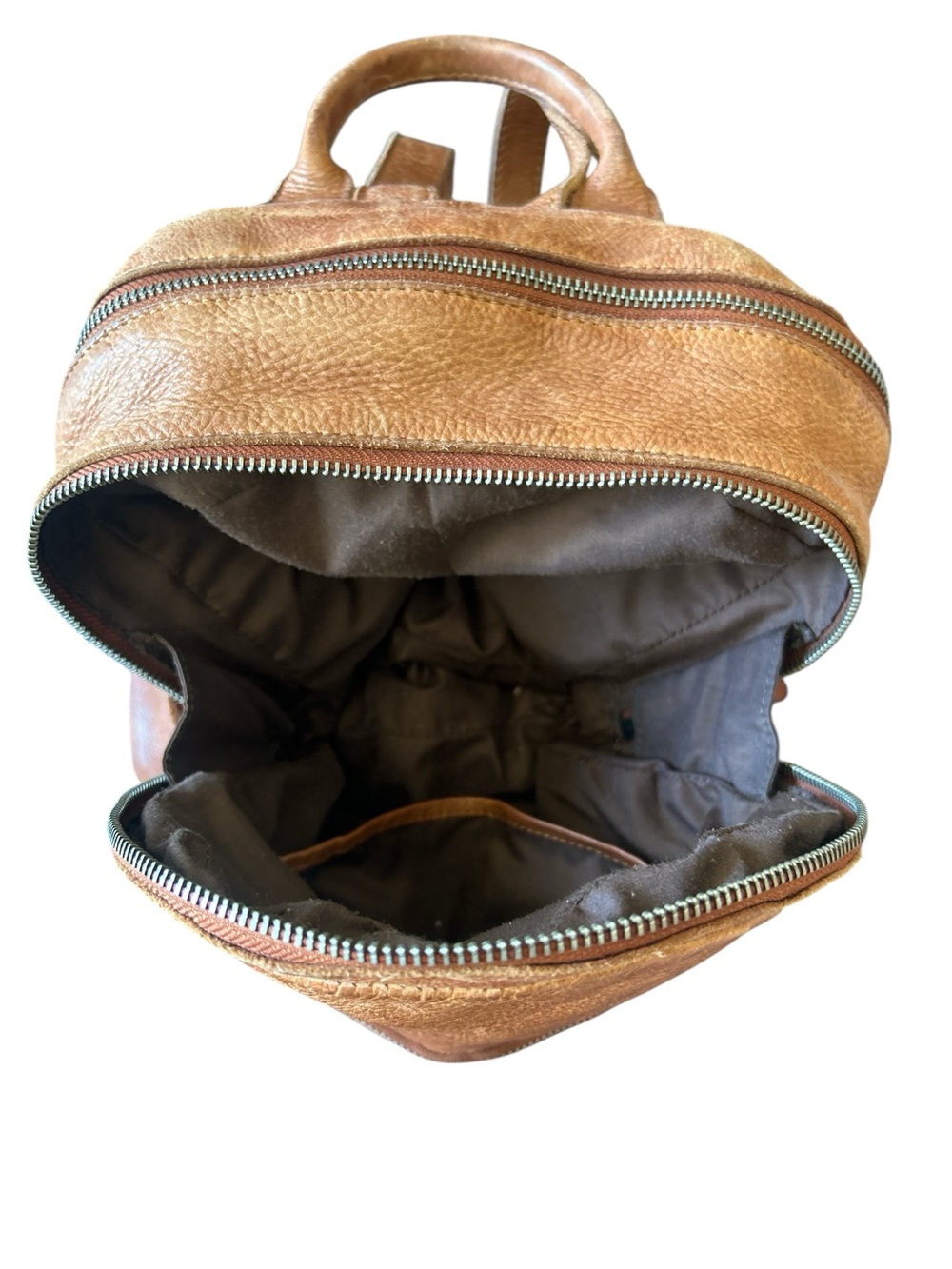 Vilenca Holland Women's
Brown
Genuine Leather Woven Backpack - Picture 5 of 5